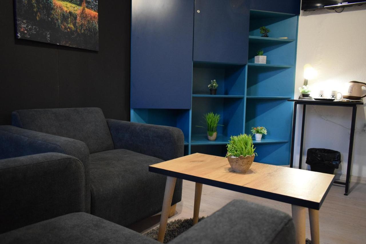 M - Square Private Rooms Skopje Zewnętrze zdjęcie