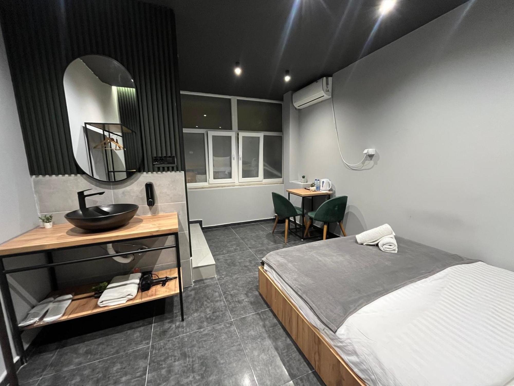 M - Square Private Rooms Skopje Pokój zdjęcie